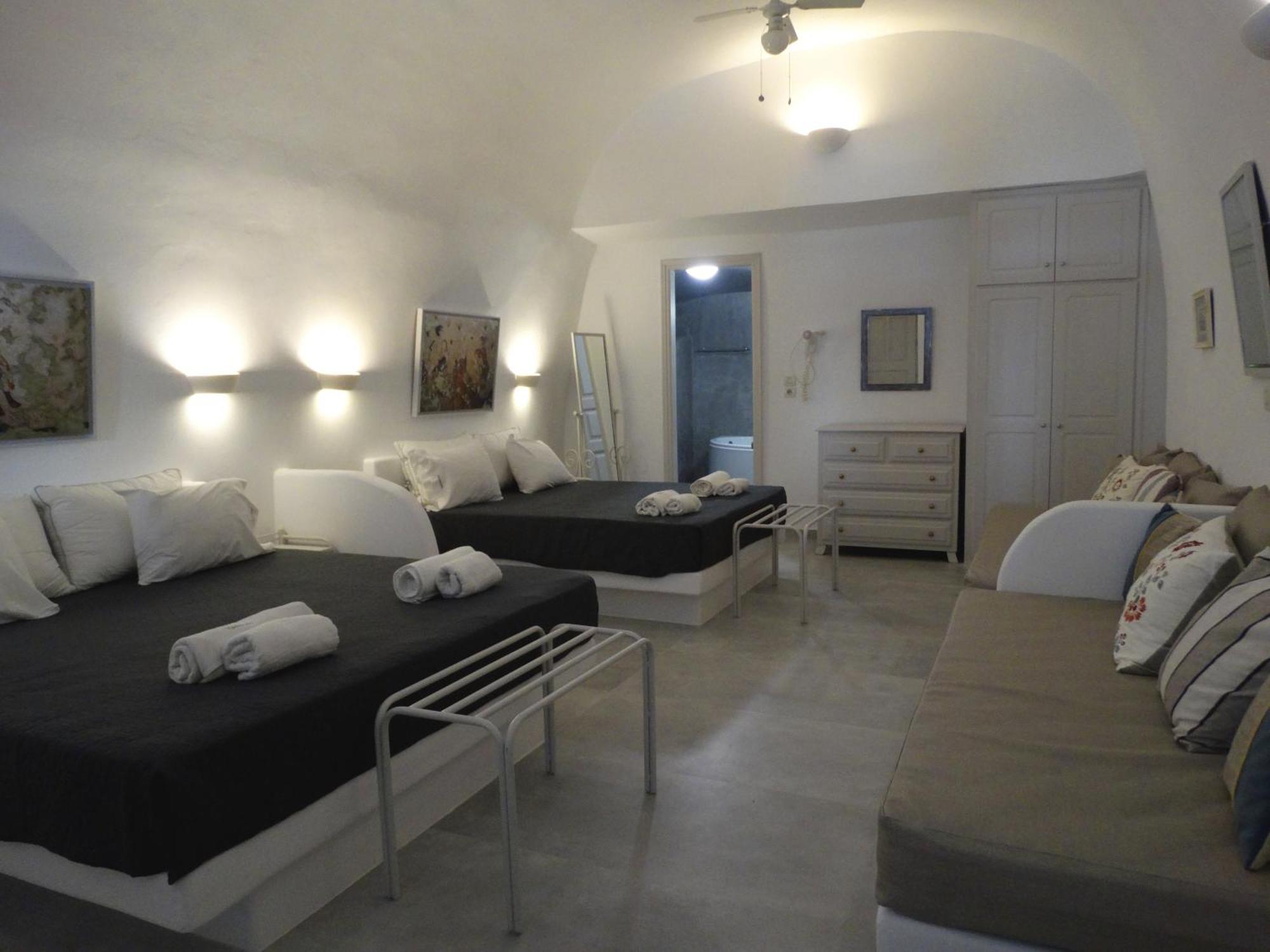 Yposkafo Suites - Villa - Santorini Фіра Екстер'єр фото